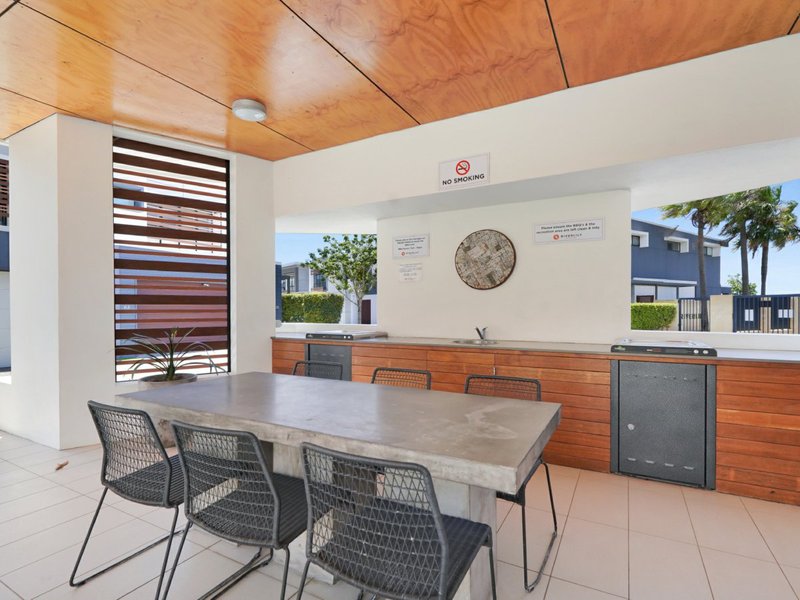 Photo - 5/42 Stadium Drive, Robina QLD 4226 - Image 12