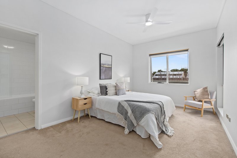 Photo - 54/20 Close Street, Canterbury NSW 2193 - Image 9