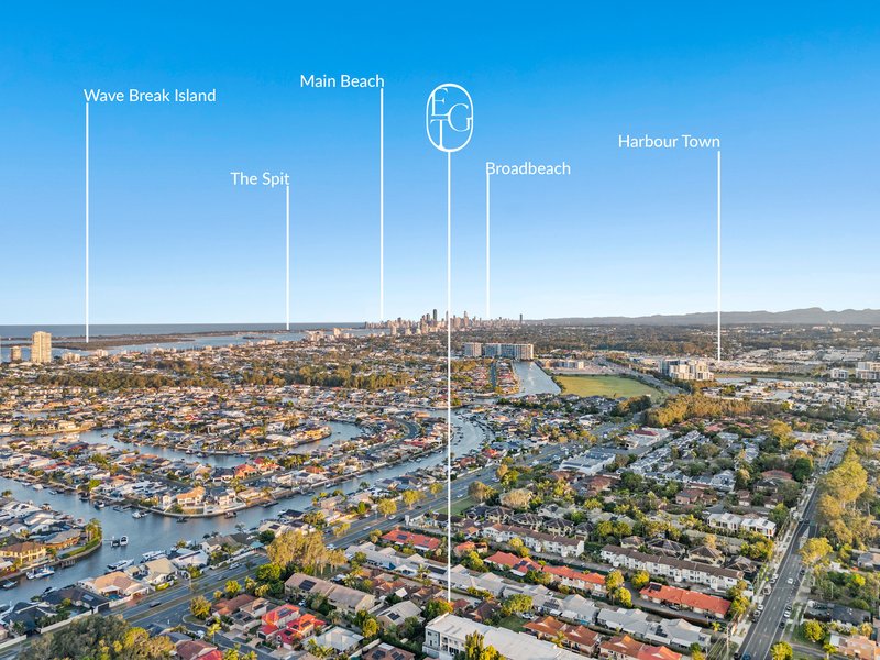 Photo - 5/423 Oxley Drive, Runaway Bay QLD 4216 - Image 2