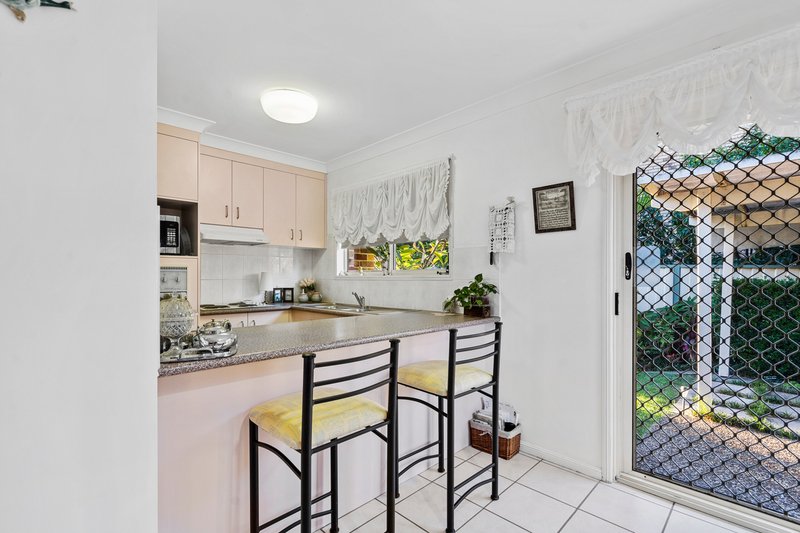 Photo - 5/423 Oxley Drive, Runaway Bay QLD 4216 - Image 8