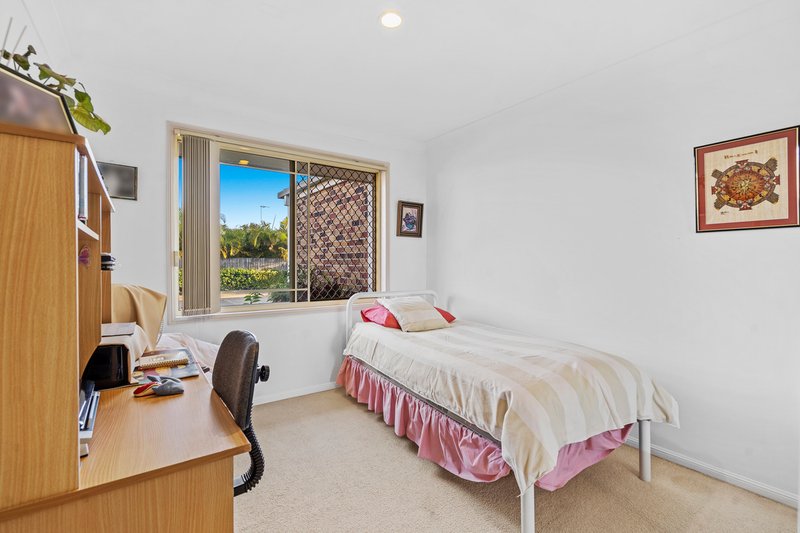 Photo - 5/423 Oxley Drive, Runaway Bay QLD 4216 - Image 12