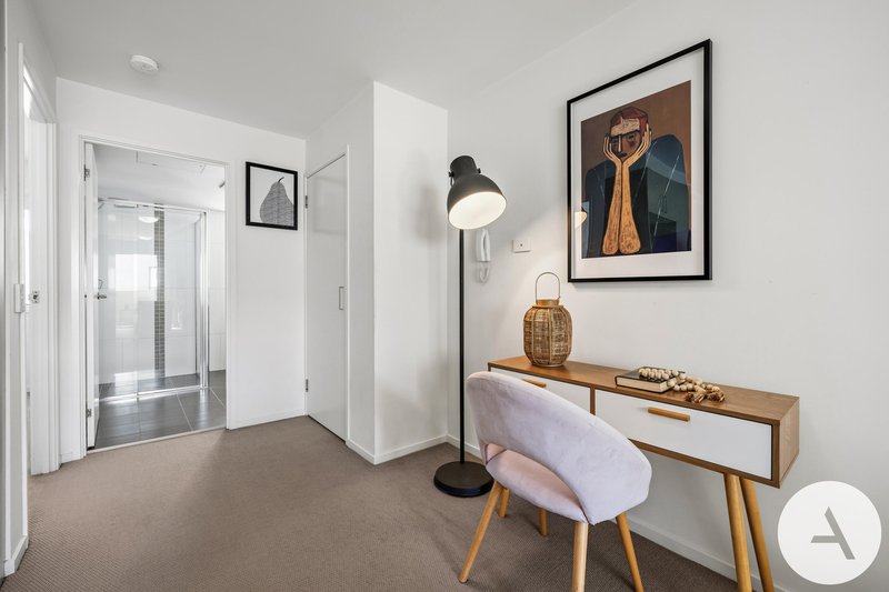 Photo - 54/28 Mort Street, Braddon ACT 2612 - Image 4