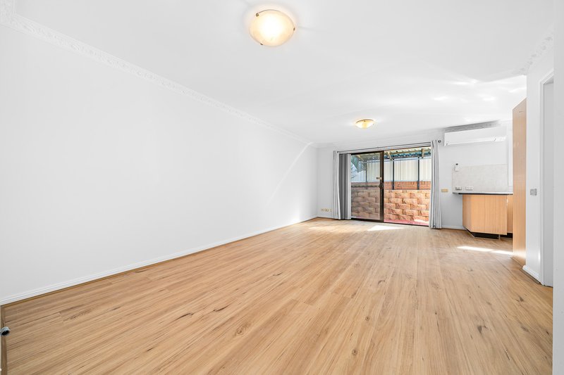 Photo - 5/43-45 Stapleton Street, Wentworthville NSW 2145 - Image 1
