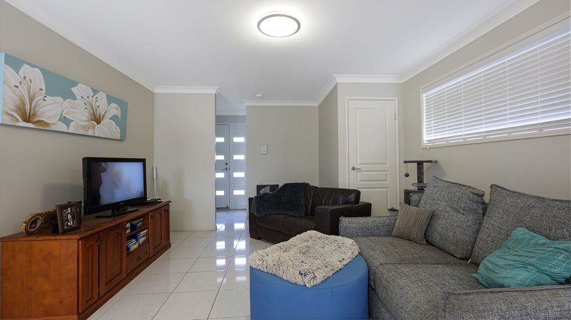 Photo - 5/43 Mcgregor Street, Wilsonton QLD 4350 - Image 2