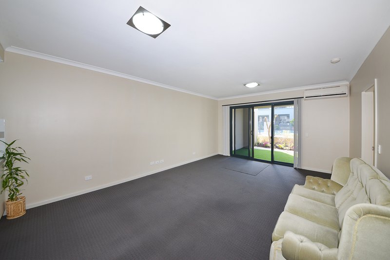 Photo - 54/3 Sunlander Drive, Currambine WA 6028 - Image 6