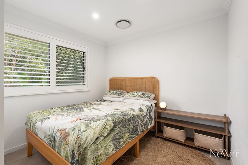 Photo - 5/43 Tingira Crescent, Sunrise Beach QLD 4567 - Image 3