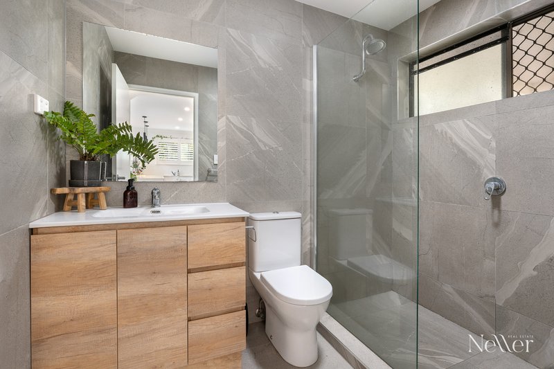 Photo - 5/43 Tingira Crescent, Sunrise Beach QLD 4567 - Image 4