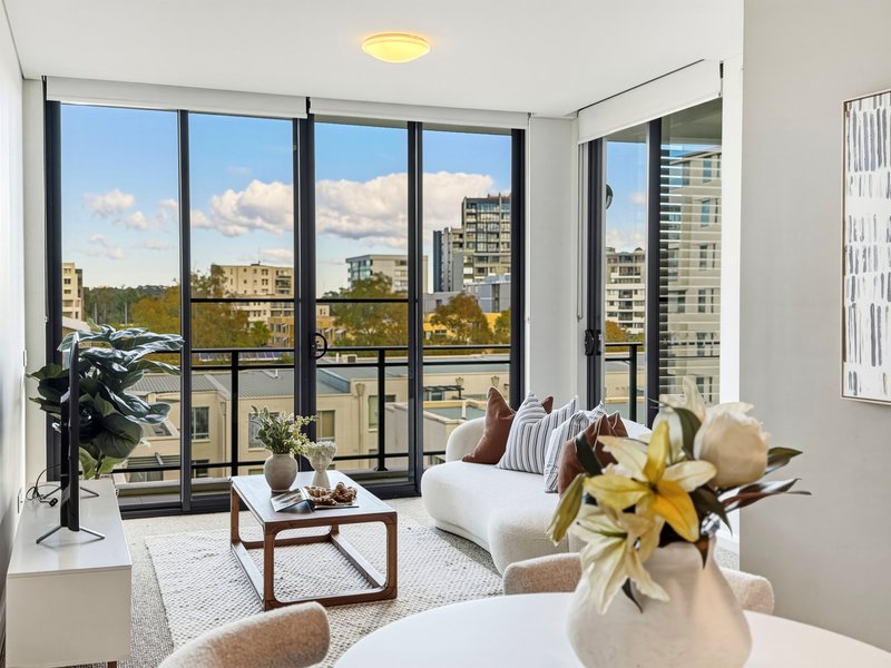 Photo - 543/17 Marine Parade, Wentworth Point NSW 2127 - Image 1