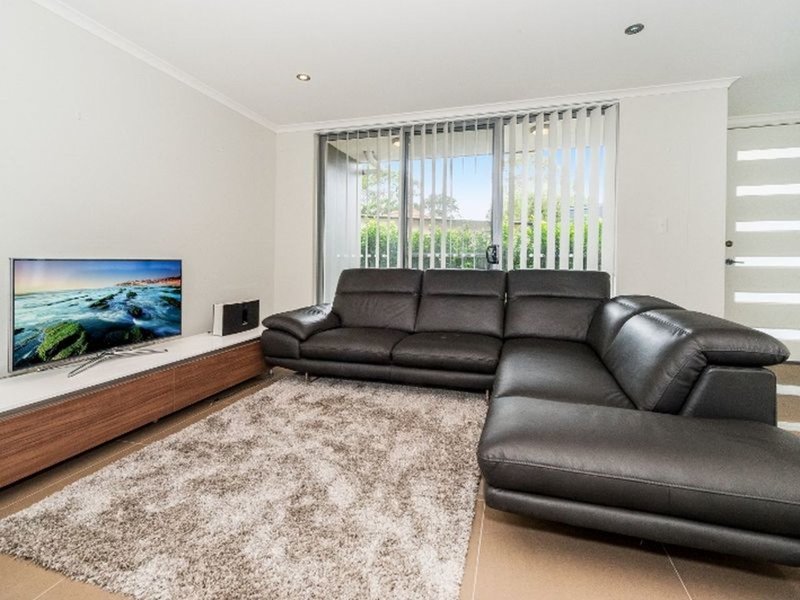 Photo - 5/44-46 Beauchamp Road, Hillsdale NSW 2036 - Image 3