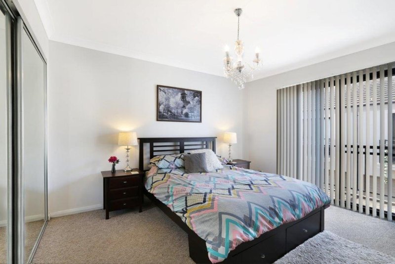 Photo - 5/44 Rowland Avenue, Wollongong NSW 2500 - Image 5