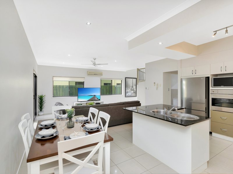 5/445 Pine Ridge Road, Runaway Bay QLD 4216