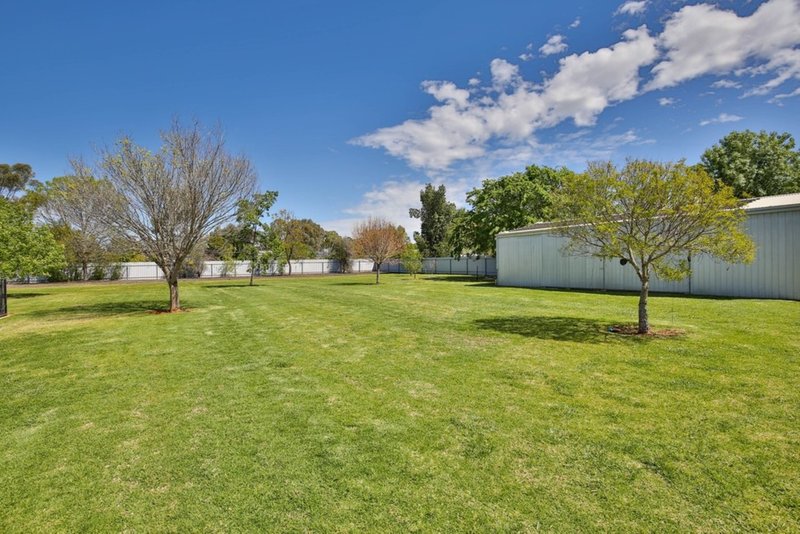 Photo - 545 Eleventh Street, Mildura VIC 3500 - Image 17