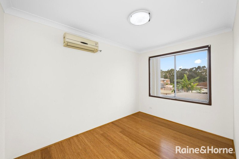 Photo - 545 Smithfield Road, Greenfield Park NSW 2176 - Image 8