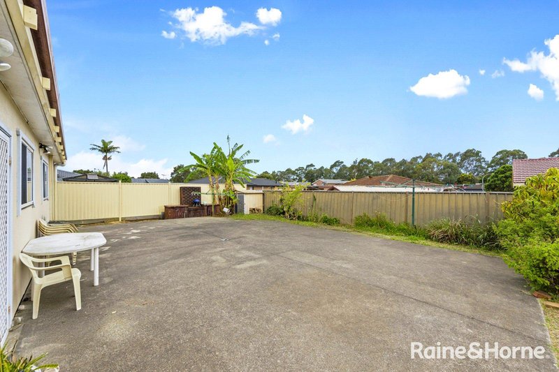 Photo - 545 Smithfield Road, Greenfield Park NSW 2176 - Image 9