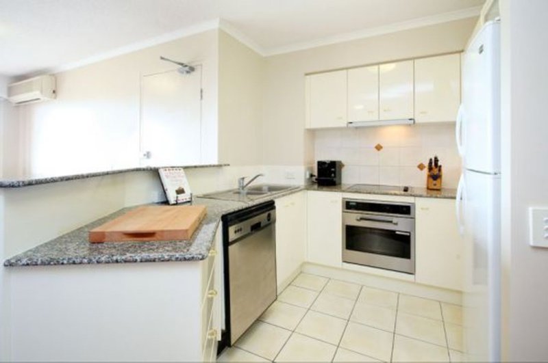 Photo - 54/55 Harries Road, Coorparoo QLD 4151 - Image 3