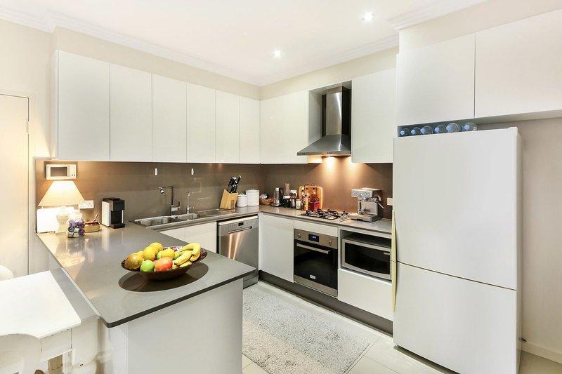 Photo - 5/46-48 Beach Street, Kogarah NSW 2217 - Image 2