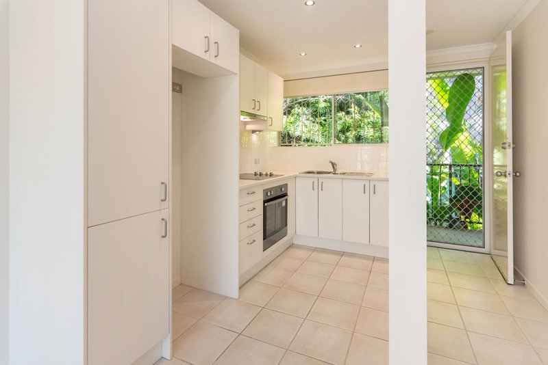 Photo - 5/46 Reeve Street, Clayfield QLD 4011 - Image 4