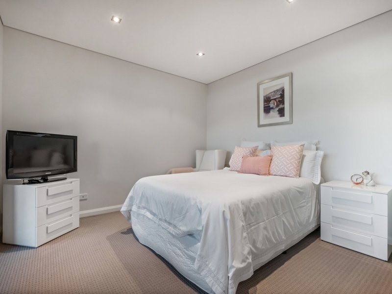 Photo - 5/47 Tully Road, East Perth WA 6004 - Image 19