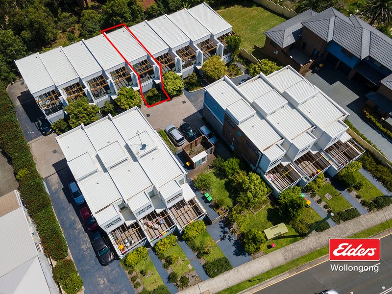 Photo - 5/483 Crown Street, Wollongong NSW 2500 - Image 3