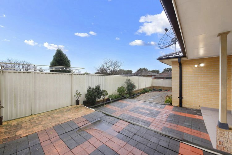 Photo - 5/483 Woodville Road, Guildford NSW 2161 - Image 6