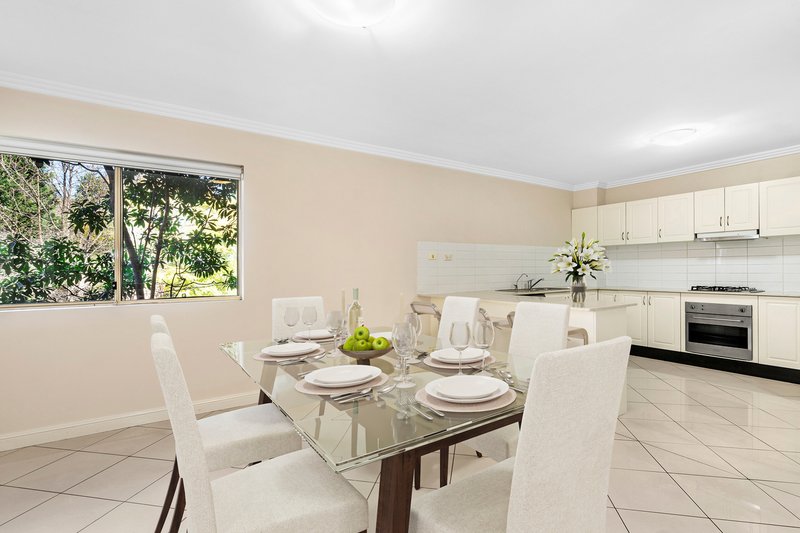 Photo - 5/49-55 Cecil Avenue, Castle Hill NSW 2154 - Image 3