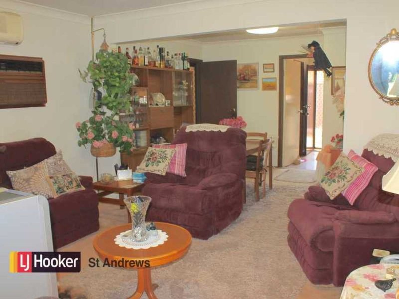 Photo - 5/49 Blairgowrie Circuit, St Andrews NSW 2566 - Image 5