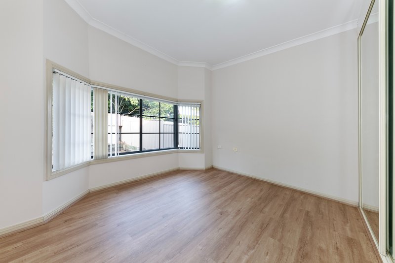 Photo - 5/49 Burnett Street, Merrylands NSW 2160 - Image 5