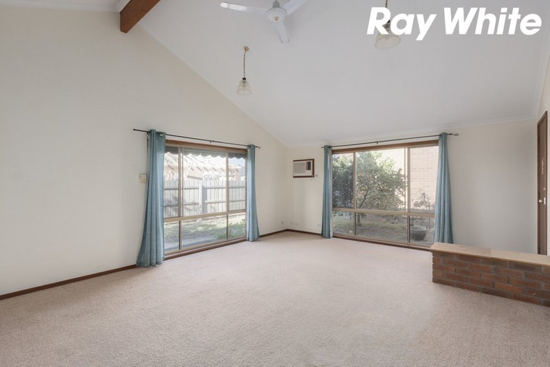 Photo - 5/49 King Street, Pakenham VIC 3810 - Image 4