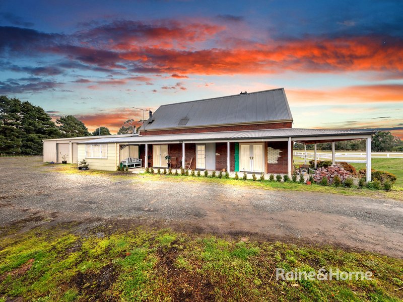 Photo - 5493 Geelong - Ballan Road, Ballan VIC 3342 - Image 9