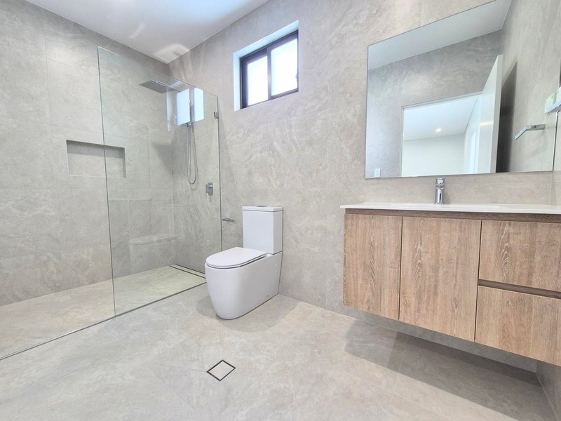 Photo - 54A Allambee Crescent, Beverly Hills NSW 2209 - Image 10