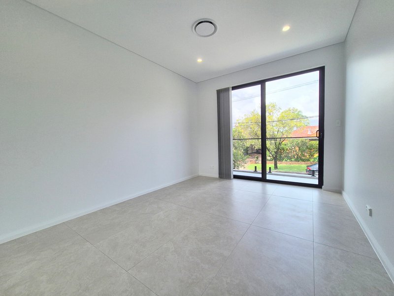 Photo - 54A Allambee Crescent, Beverly Hills NSW 2209 - Image 14