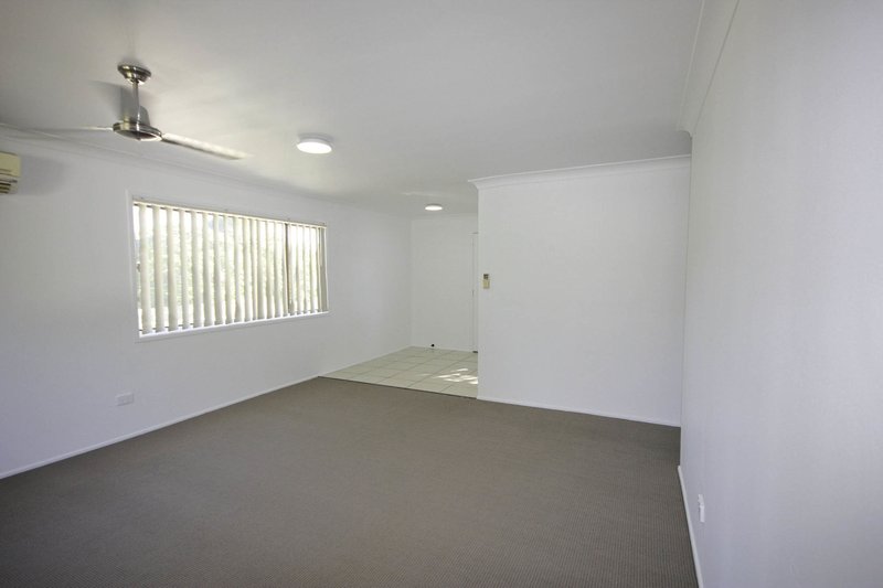 Photo - 54A Dongarven Drive, Eagleby QLD 4207 - Image 4