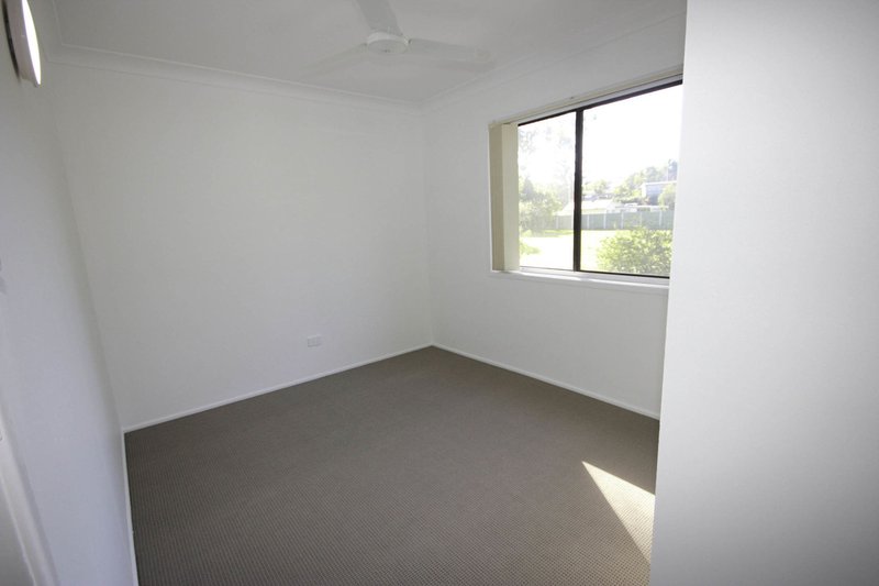 Photo - 54A Dongarven Drive, Eagleby QLD 4207 - Image 7