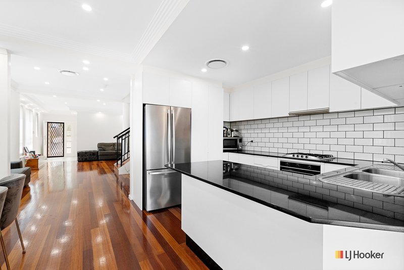 Photo - 54A Dowling Street, Bardwell Valley NSW 2207 - Image 5