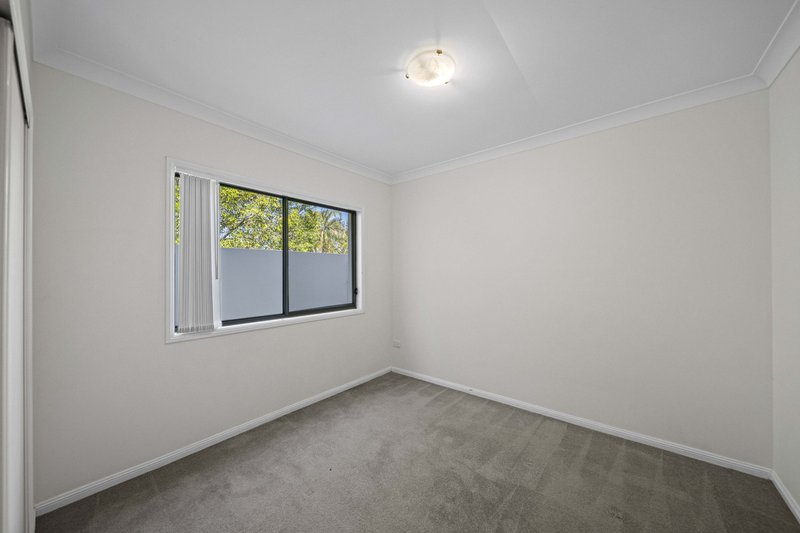 Photo - 54A Harrier Drive, Burleigh Waters QLD 4220 - Image 9