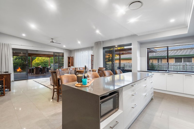 Photo - 54A Riverdowns Crescent, Helensvale QLD 4212 - Image 6