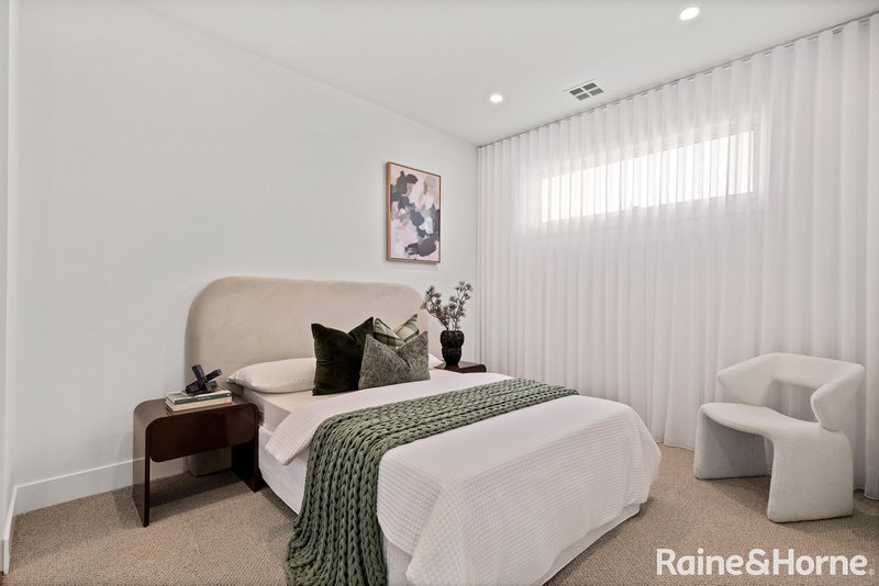 Photo - 54A Sutherland Street, Hadfield VIC 3046 - Image 14