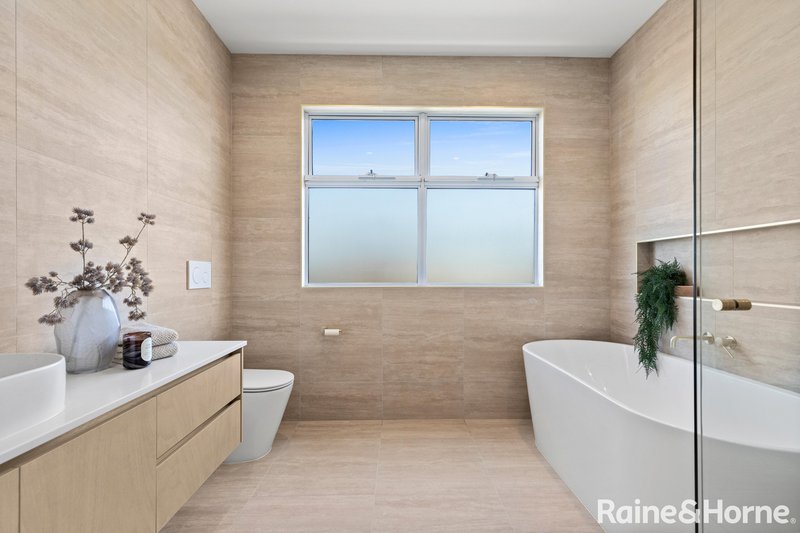 Photo - 54A Sutherland Street, Hadfield VIC 3046 - Image 16