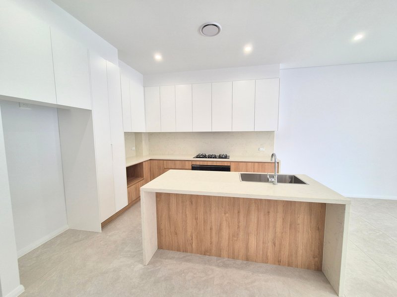 Photo - 54B Allambee Crescent, Beverly Hills NSW 2209 - Image 3