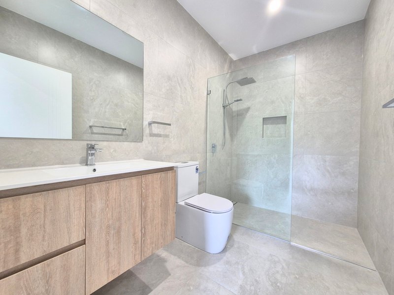 Photo - 54B Allambee Crescent, Beverly Hills NSW 2209 - Image 5