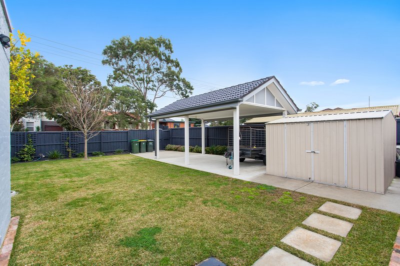 Photo - 54B Murrumbeena Crescent, Murrumbeena VIC 3163 - Image 2