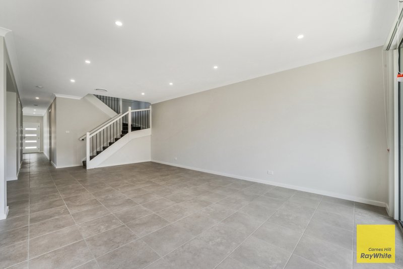 Photo - 54b Throsby Street, Fairfield Heights NSW 2165 - Image 2