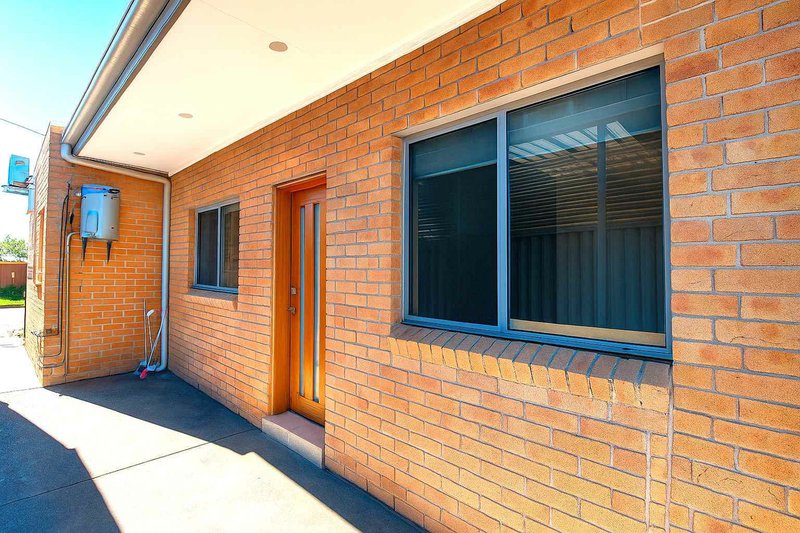 Photo - 54C Derria Street, Canley Heights NSW 2166 - Image 3