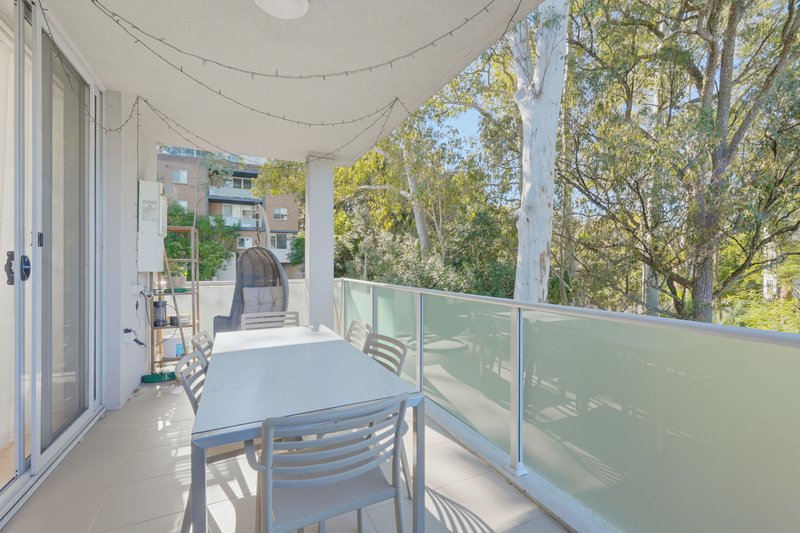 Photo - 5/5-15 Lamond Drive, Turramurra NSW 2074 - Image 2