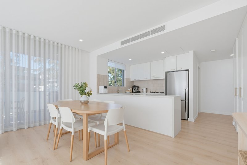 Photo - 5/5-15 Lamond Drive, Turramurra NSW 2074 - Image 3