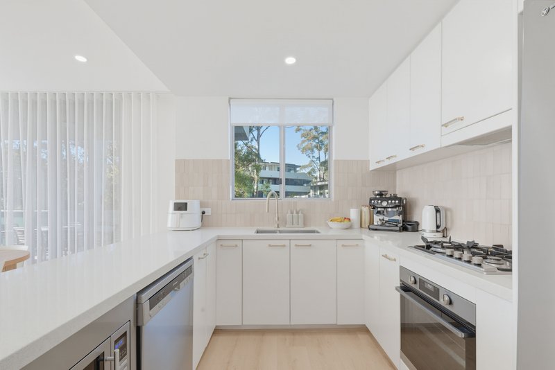 Photo - 5/5-15 Lamond Drive, Turramurra NSW 2074 - Image 4