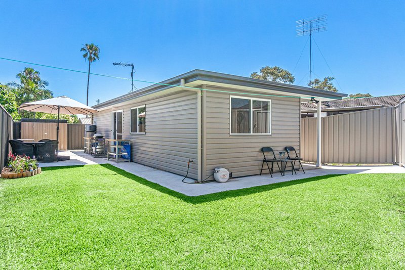 Photo - 55 & 55a Mcnaughton Street, Jamisontown NSW 2750 - Image 9