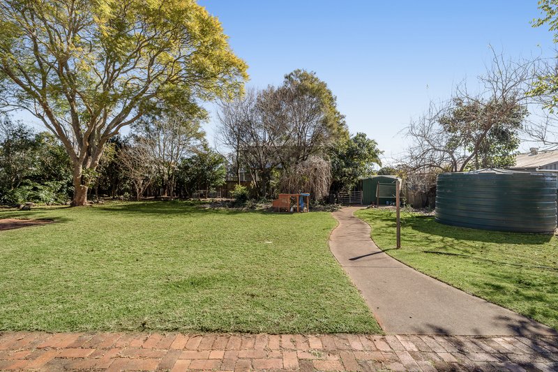 Photo - 55-57 Gordon Avenue, Newtown QLD 4350 - Image 12