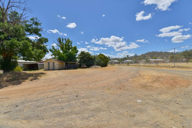 Photo - 55 - 57 Piper Street, Tamworth NSW 2340 - Image 3