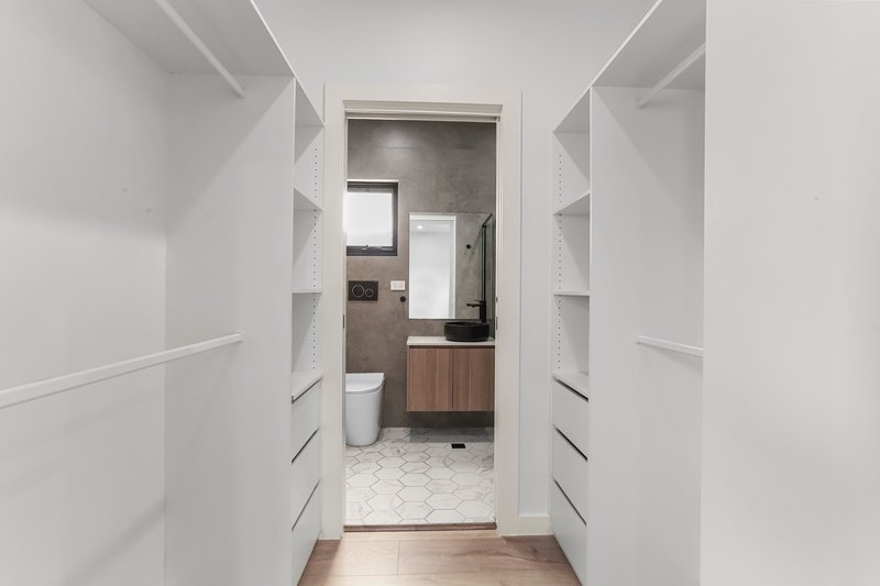 Photo - 5/5-7 Craig Avenue, Moorebank NSW 2170 - Image 5